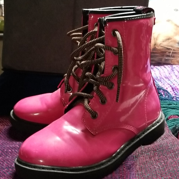girls hot pink boots